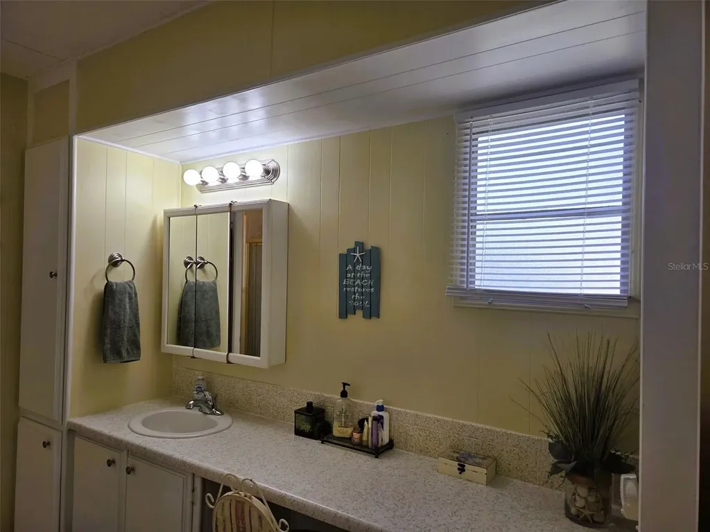 3383 Oakwood Boulevard N Sarasota FL 34237