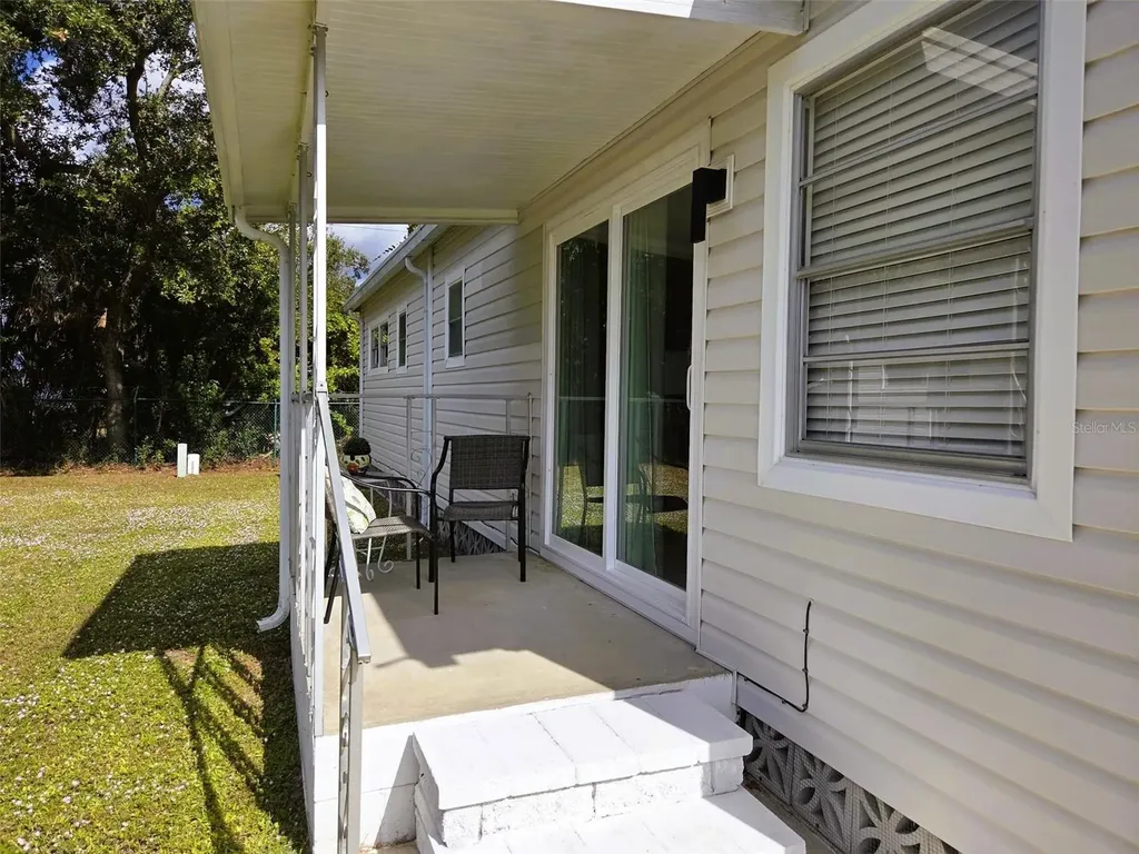 3383 Oakwood Boulevard N Sarasota FL 34237