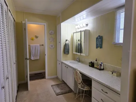 3383 Oakwood Boulevard N Sarasota FL 34237