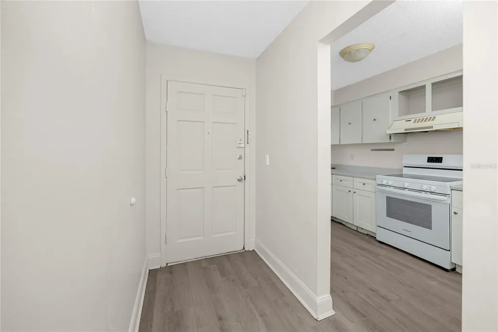 14424 Reuter Strasse Circle Tampa FL 33613