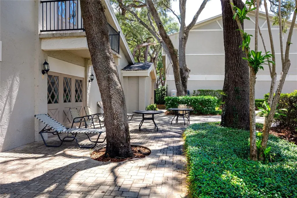 14424 Reuter Strasse Circle Tampa FL 33613