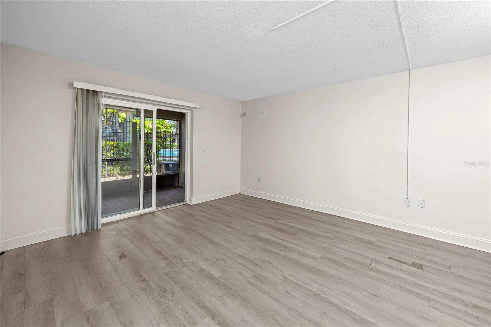 14424 Reuter Strasse Circle Tampa FL 33613