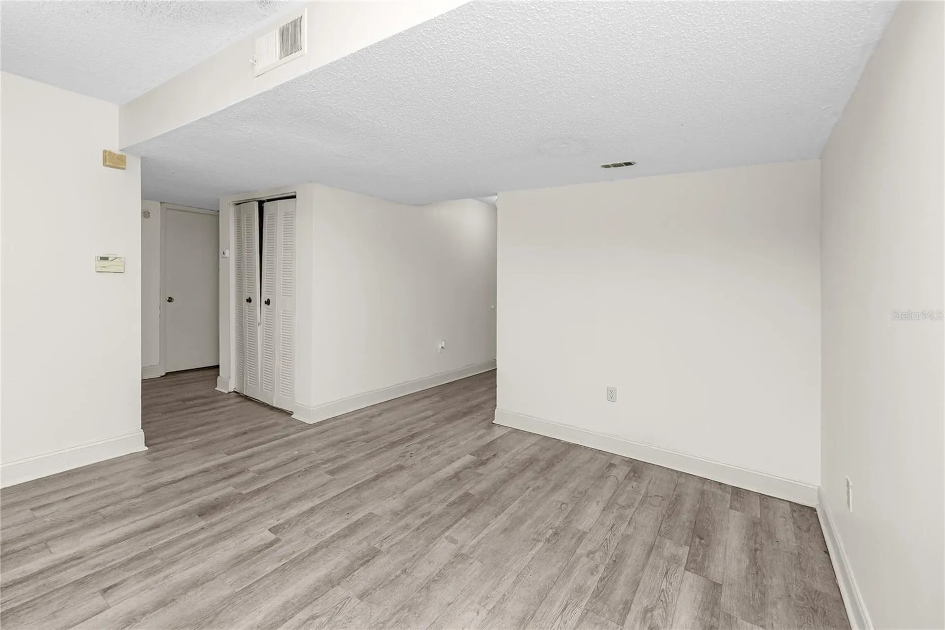 14424 Reuter Strasse Circle Tampa FL 33613