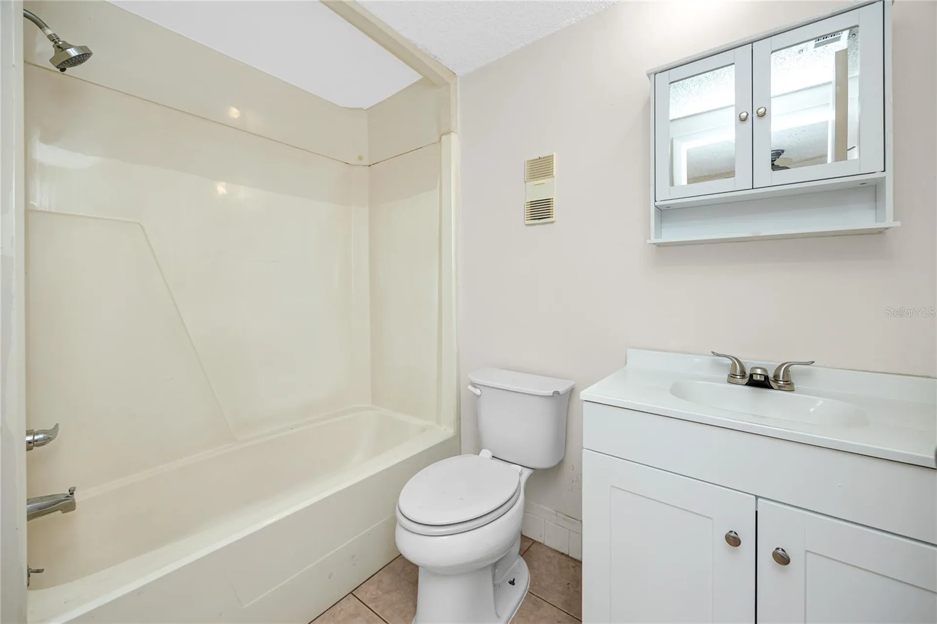14424 Reuter Strasse Circle Tampa FL 33613