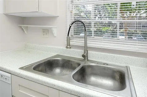 14424 Reuter Strasse Circle Tampa FL 33613