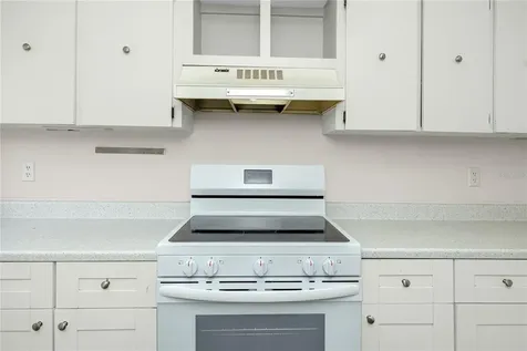 14424 Reuter Strasse Circle Tampa FL 33613