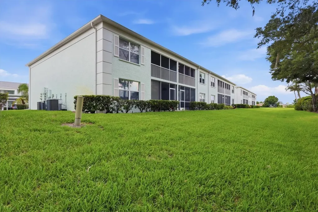 5725 Greenwood Avenue North Port FL 34287