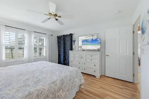 5725 Greenwood Avenue North Port FL 34287