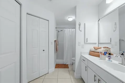 5725 Greenwood Avenue North Port FL 34287