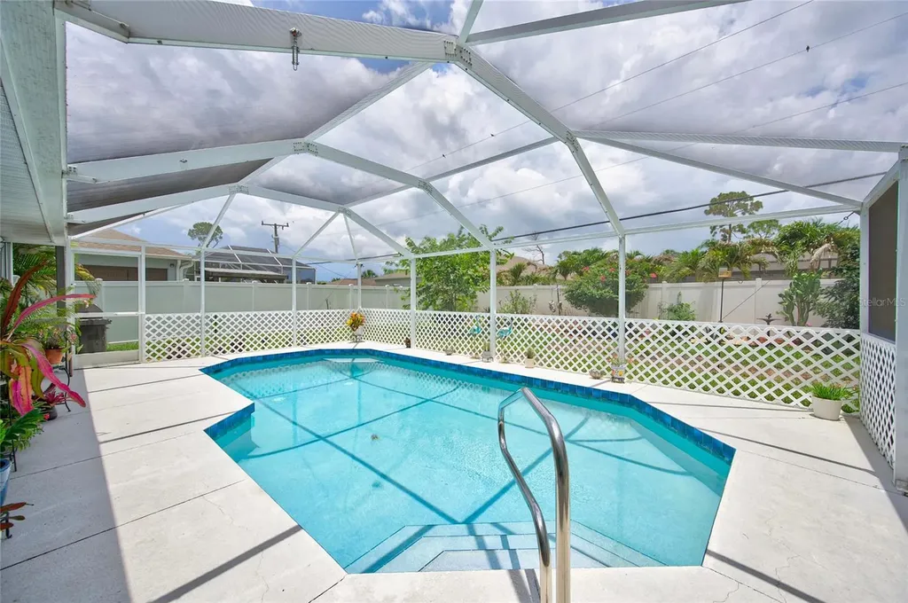 23490 Dunstan Avenue Port Charlotte FL 33954
