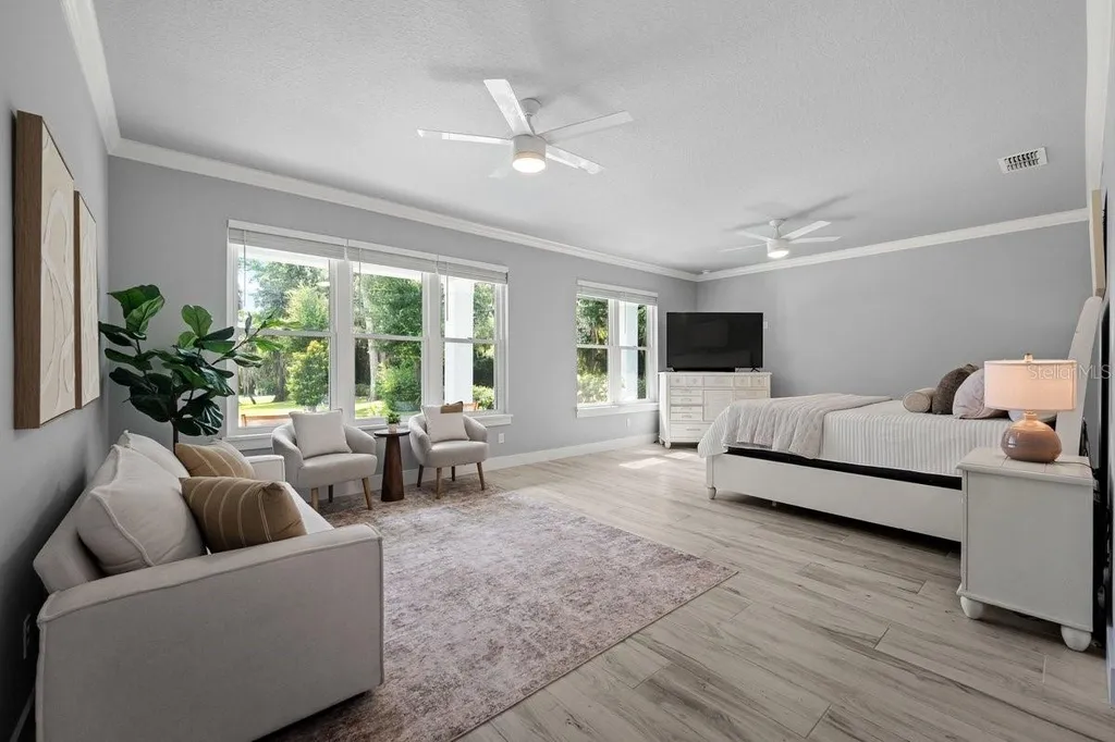 590 Lake Winnemissett Drive Deland FL 32724
