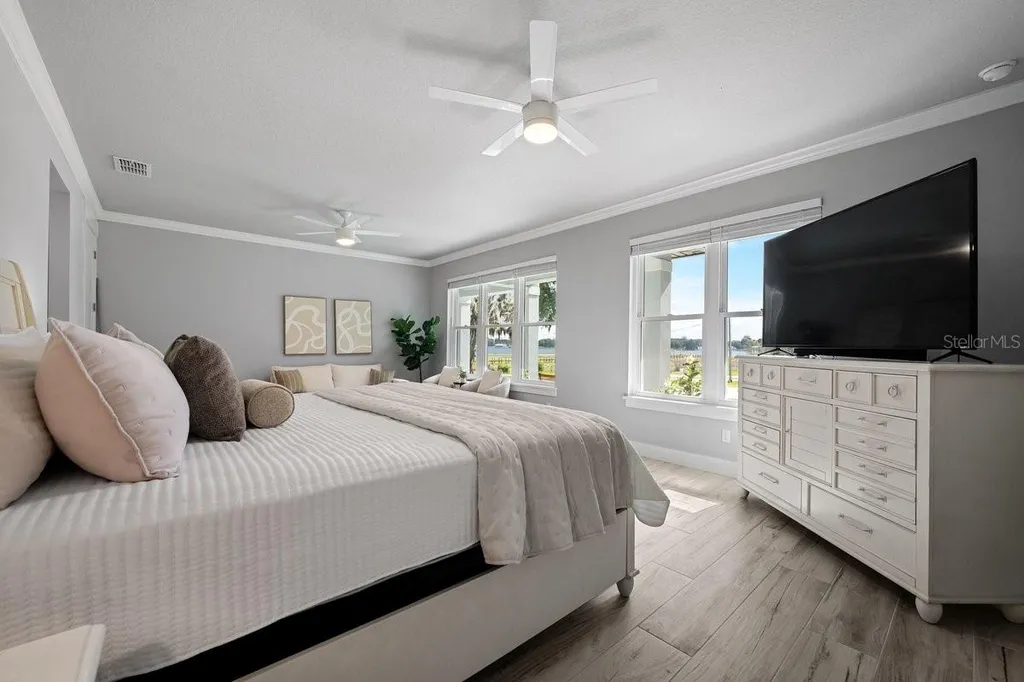 590 Lake Winnemissett Drive Deland FL 32724
