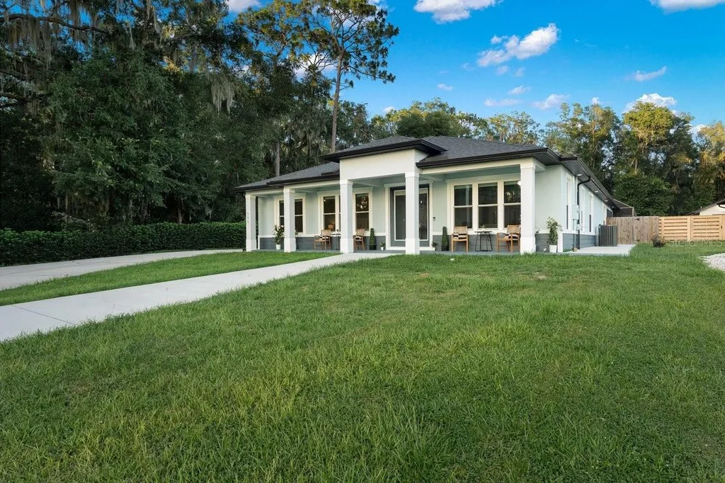 590 Lake Winnemissett Drive Deland FL 32724