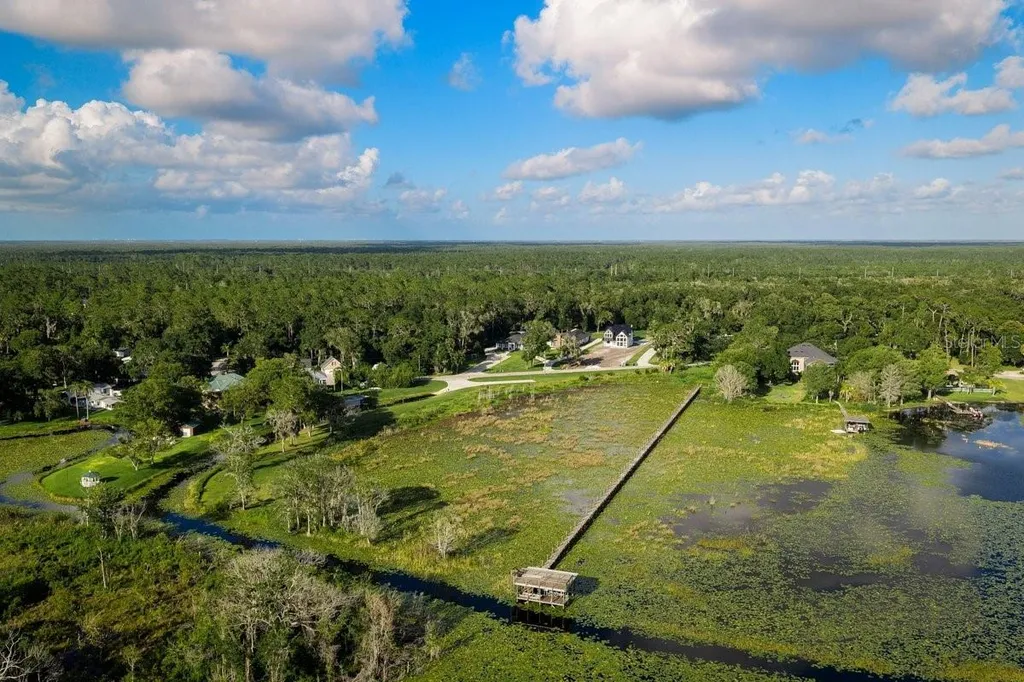 590 Lake Winnemissett Drive Deland FL 32724