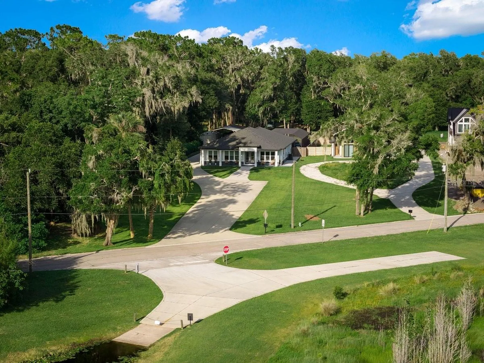 590 Lake Winnemissett Drive Deland FL 32724