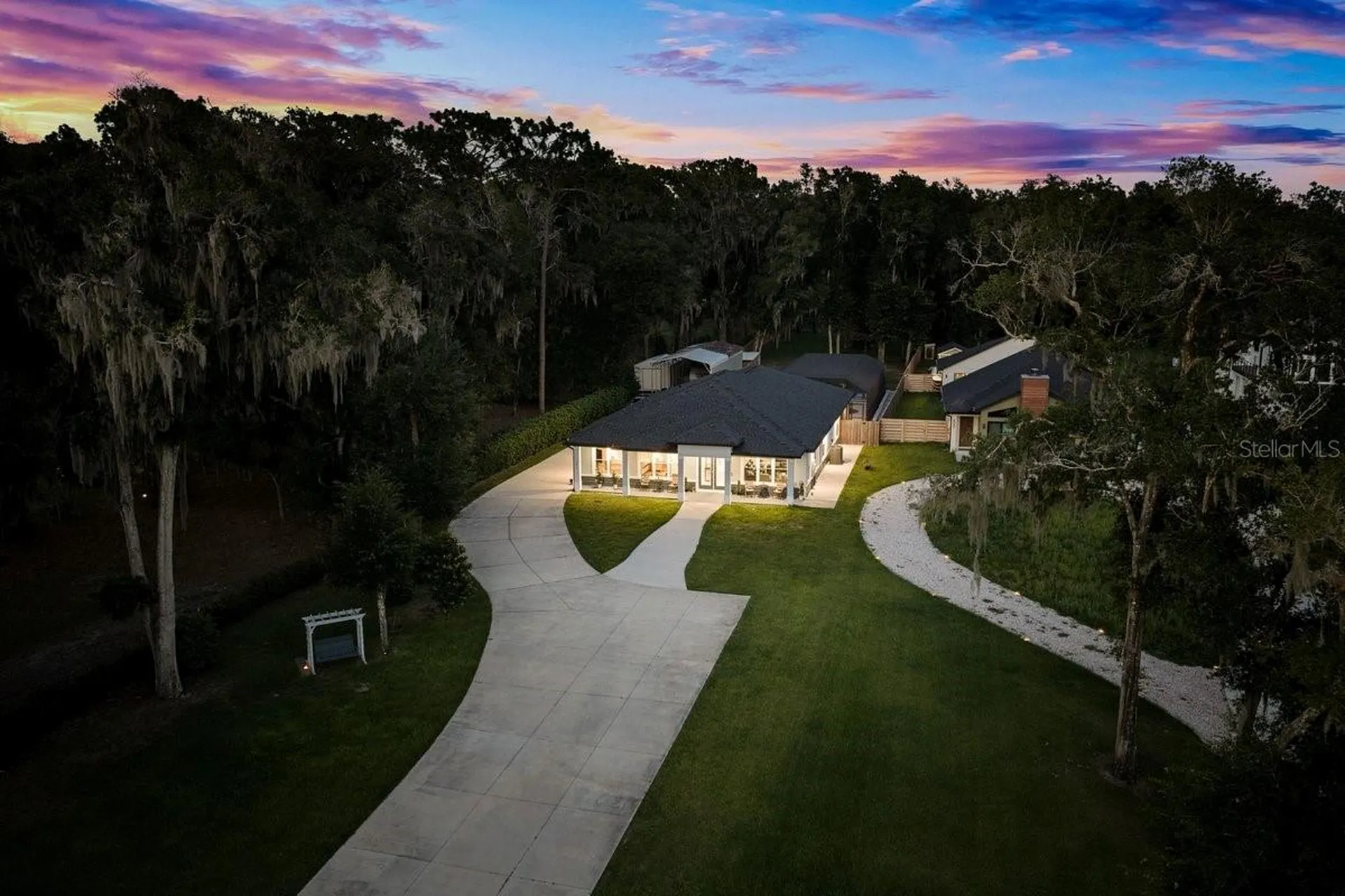 590 Lake Winnemissett Drive Deland FL 32724