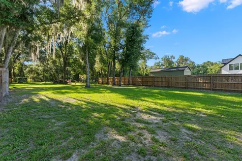590 Lake Winnemissett Drive Deland FL 32724