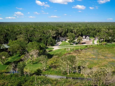 590 Lake Winnemissett Drive Deland FL 32724