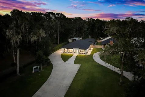 590 Lake Winnemissett Drive Deland FL 32724