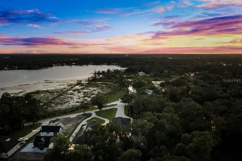 590 Lake Winnemissett Drive Deland FL 32724