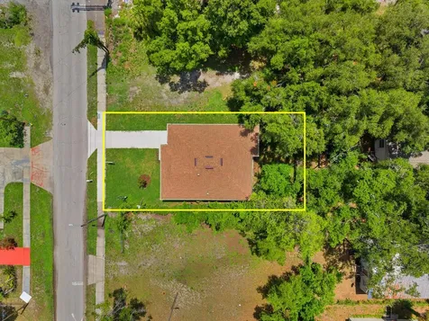 2915 Chipco Street Tampa FL 33605