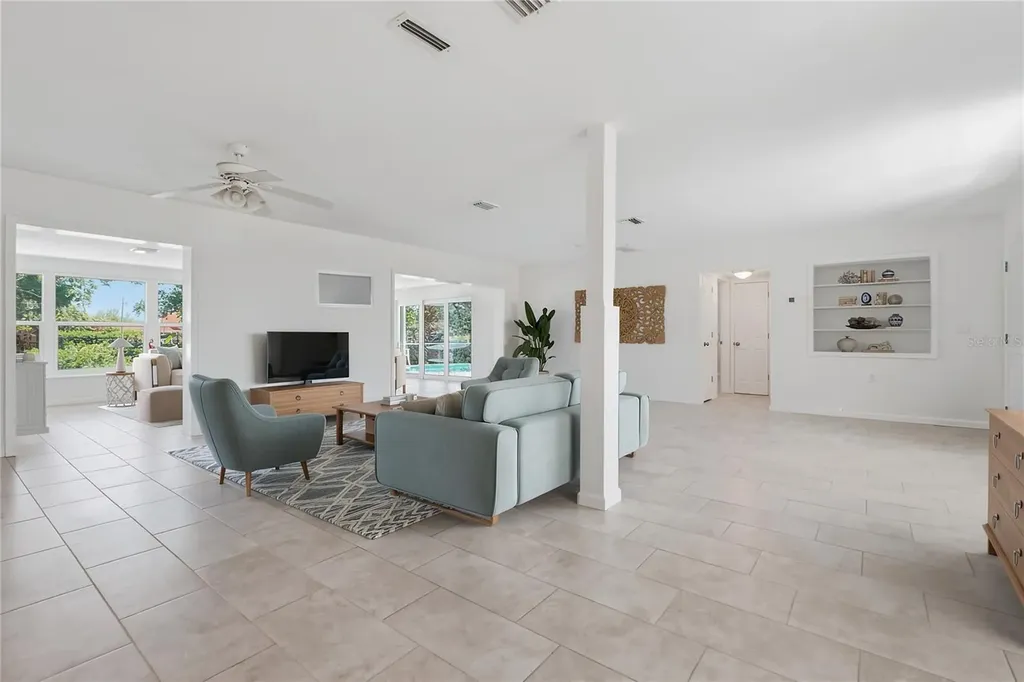 404 Laurel Lane Palm Harbor FL 34683