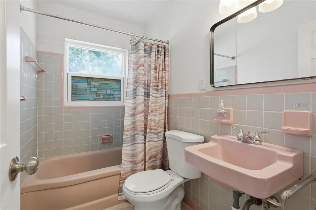404 Laurel Lane Palm Harbor FL 34683