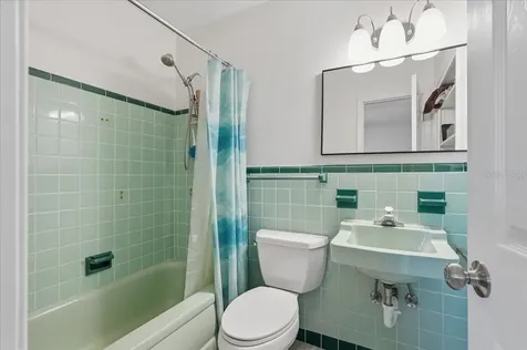 404 Laurel Lane Palm Harbor FL 34683