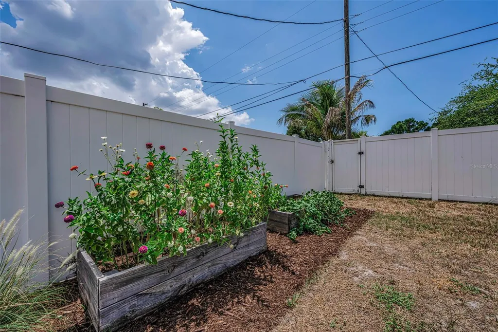 6710 32nd Avenue N St Petersburg FL 33710