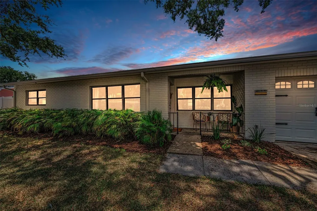 6710 32nd Avenue N St Petersburg FL 33710