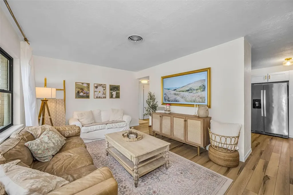 6710 32nd Avenue N St Petersburg FL 33710
