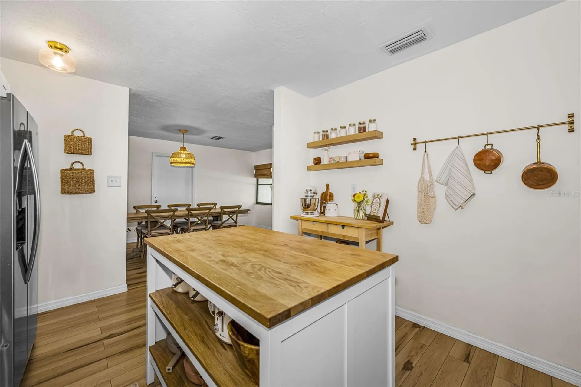 6710 32nd Avenue N St Petersburg FL 33710