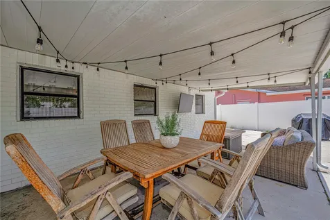 6710 32nd Avenue N St Petersburg FL 33710