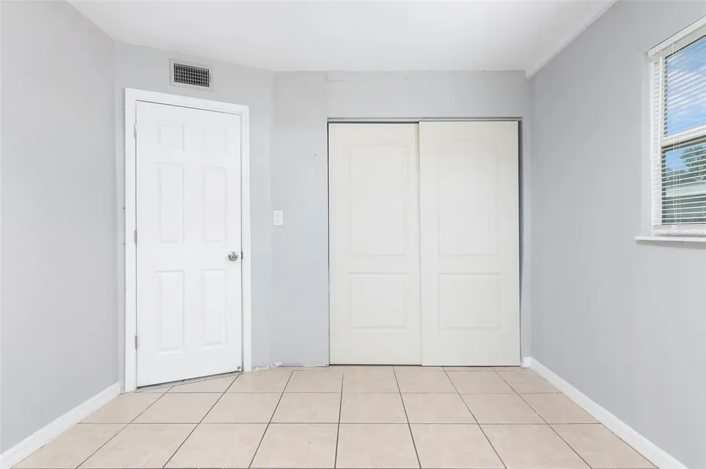 5255 45th Avenue N St Petersburg FL 33709