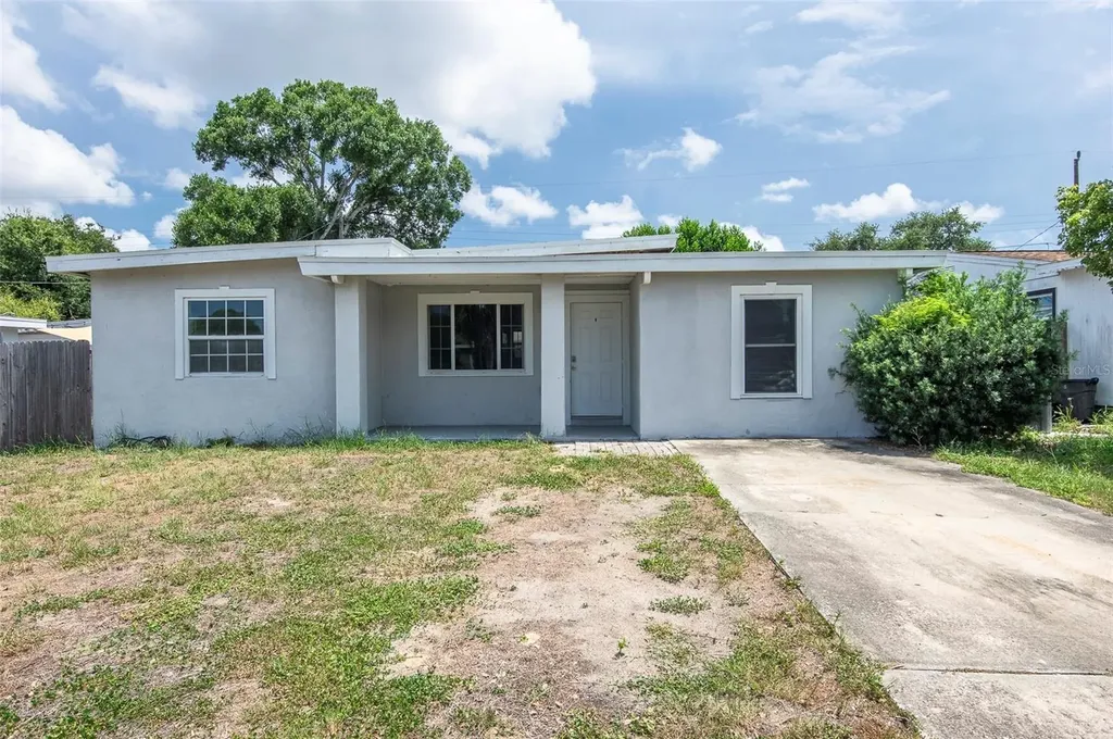 5255 45th Avenue N St Petersburg FL 33709