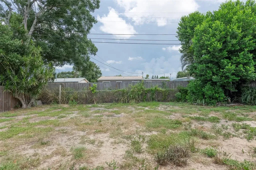5255 45th Avenue N St Petersburg FL 33709