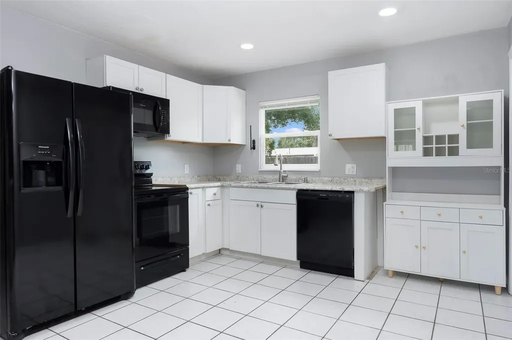 5255 45th Avenue N St Petersburg FL 33709