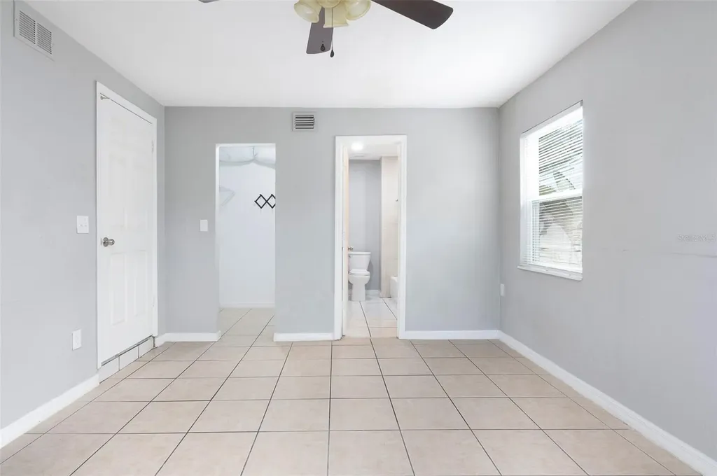 5255 45th Avenue N St Petersburg FL 33709