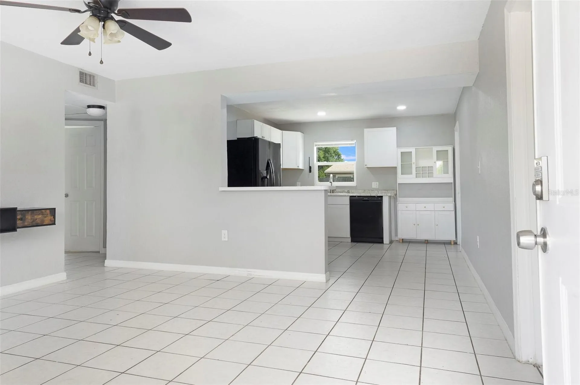 5255 45th Avenue N St Petersburg FL 33709
