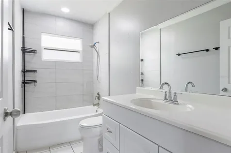 5255 45th Avenue N St Petersburg FL 33709