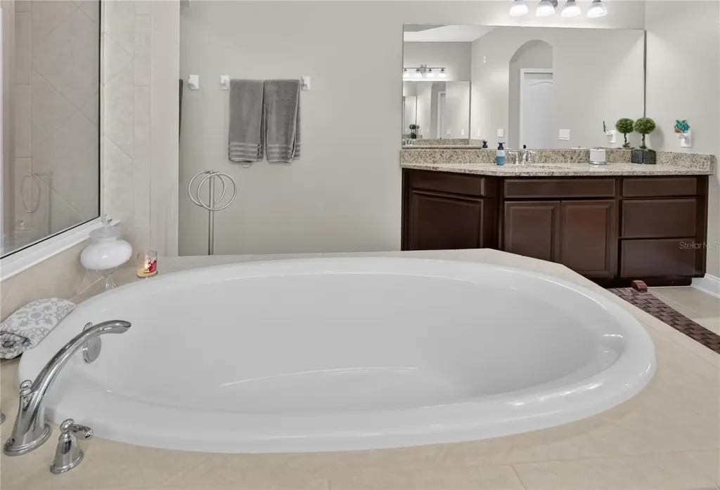 31948 Geoff Way Sorrento FL 32776