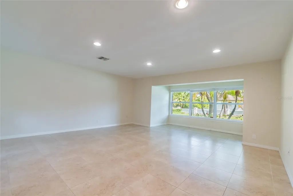 303 Wildwood Way Clearwater FL 33756
