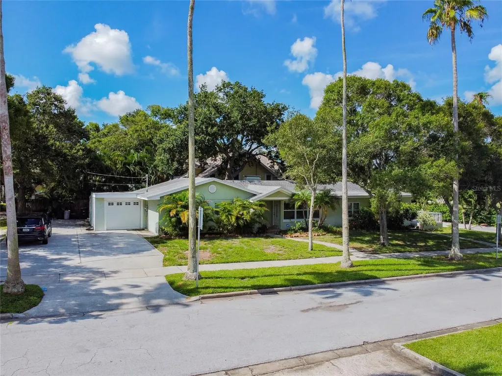 303 Wildwood Way Clearwater FL 33756