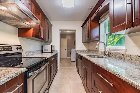 303 Wildwood Way Clearwater FL 33756