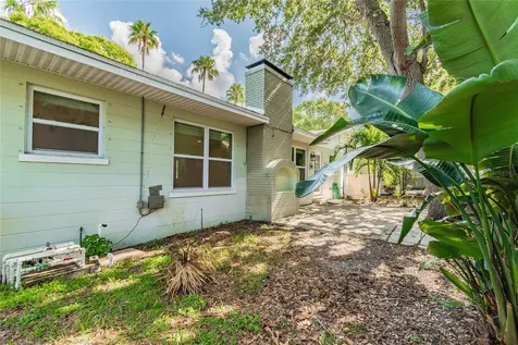 303 Wildwood Way Clearwater FL 33756