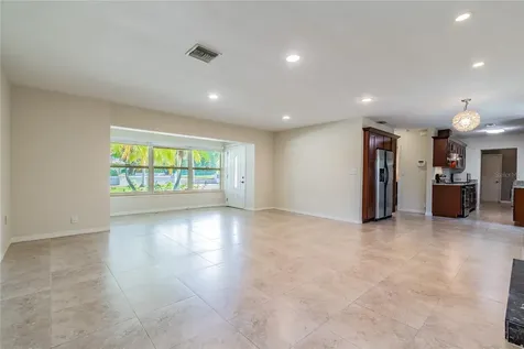 303 Wildwood Way Clearwater FL 33756