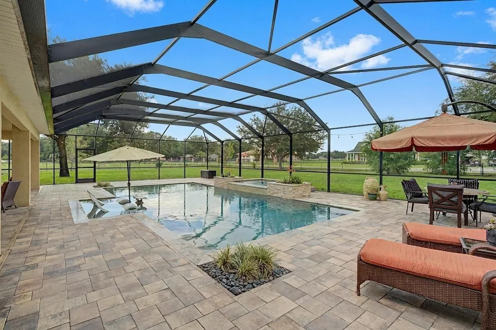 13134 Done Groven Drive Dover FL 33527