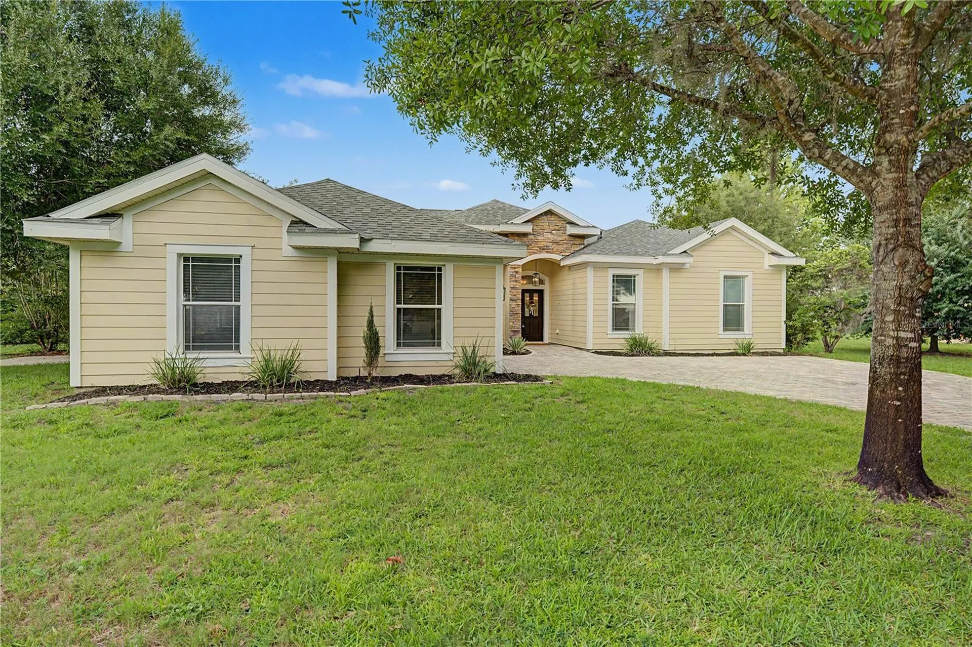 13134 Done Groven Drive Dover FL 33527