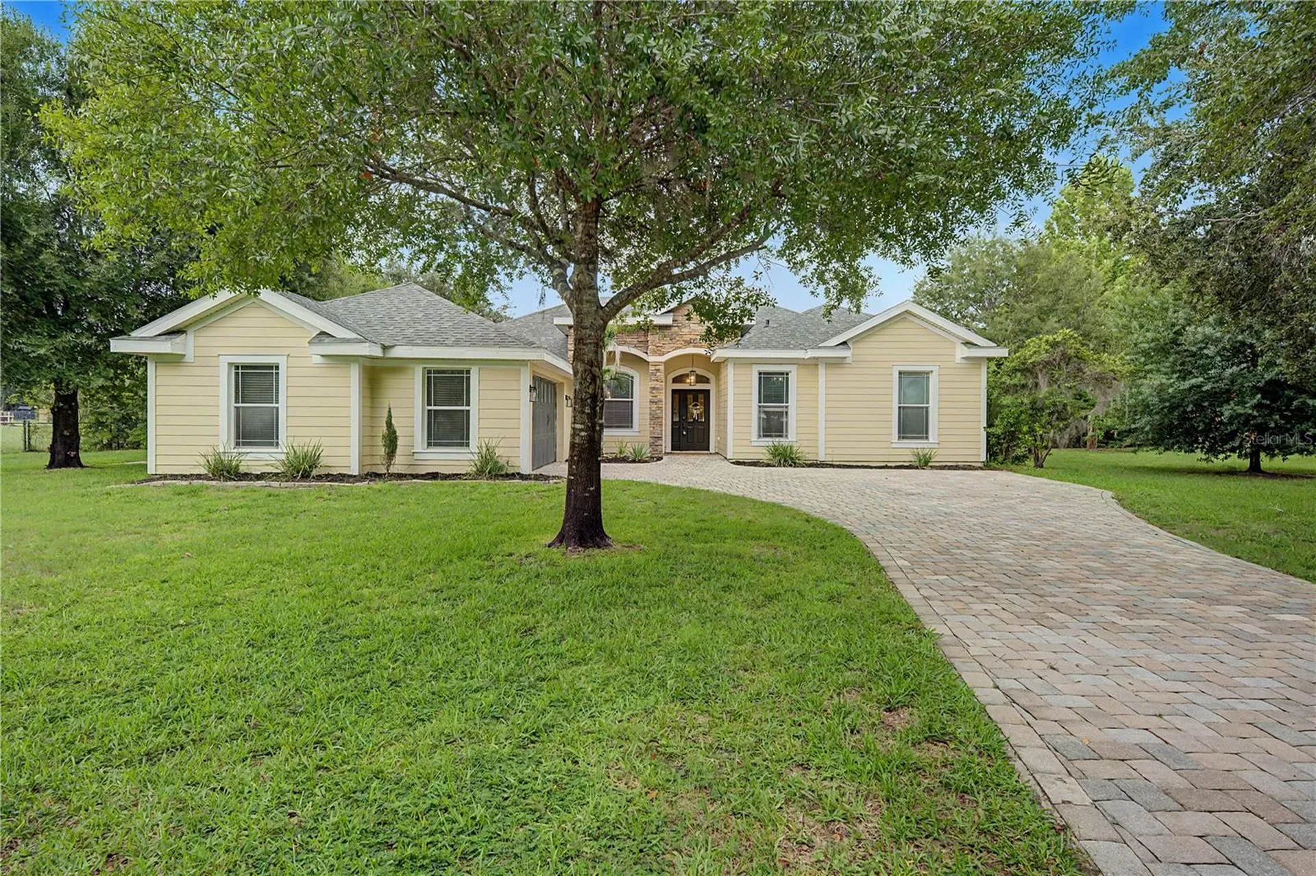 13134 Done Groven Drive Dover FL 33527
