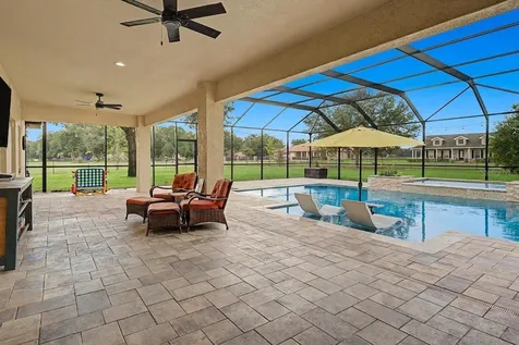 13134 Done Groven Drive Dover FL 33527